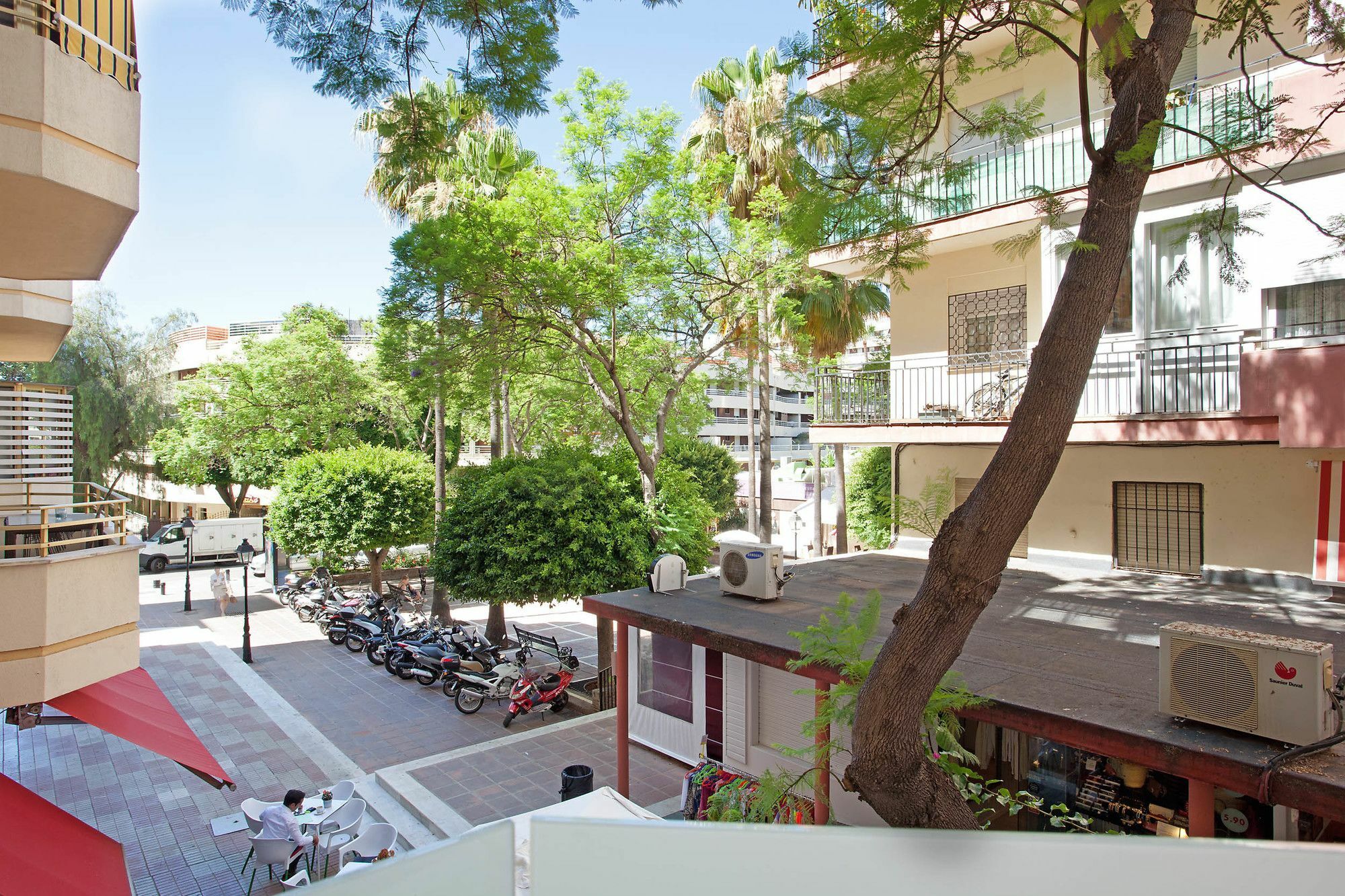Azahara Marbella Apartment Luaran gambar